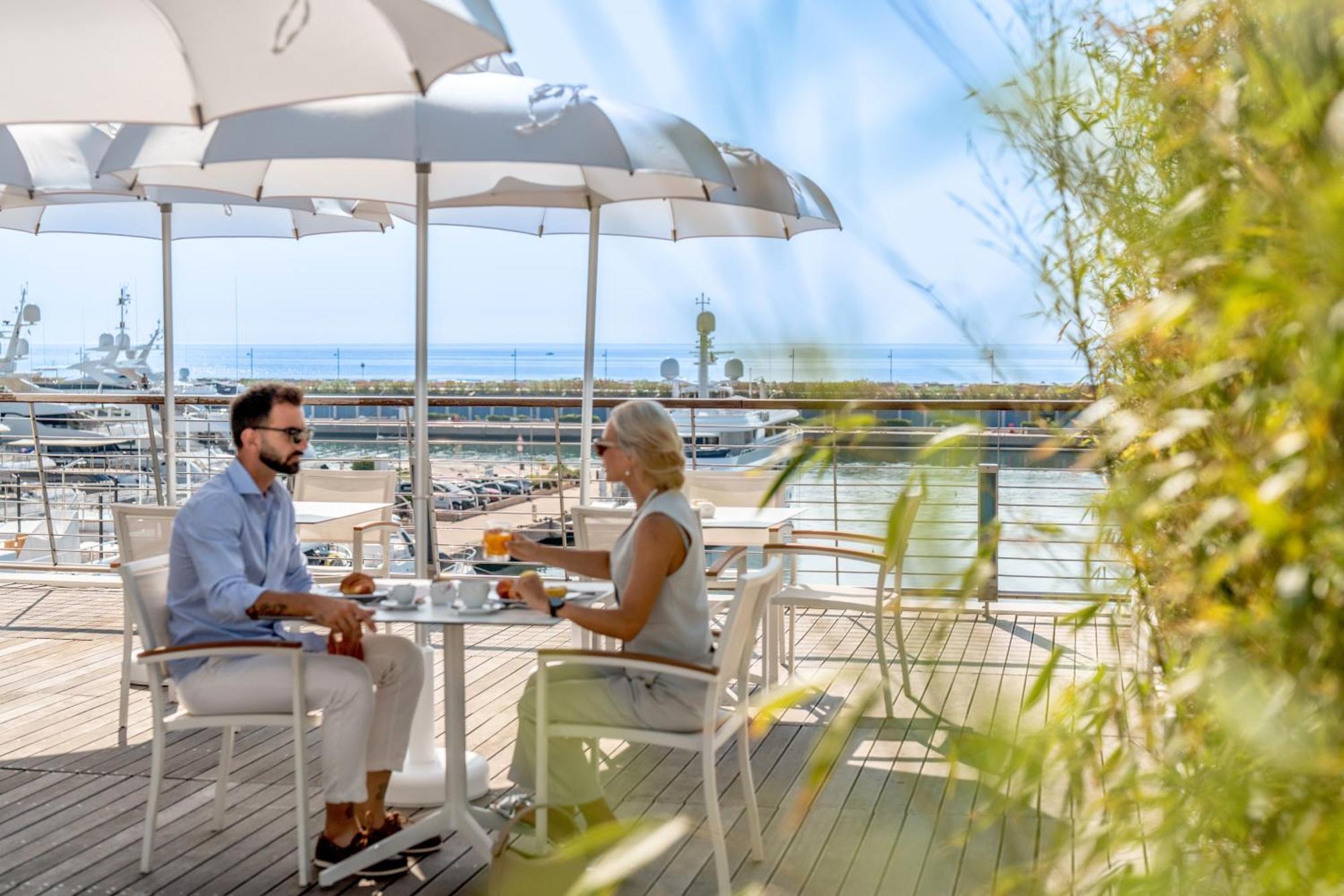 Hotel Yacht Club Marina Di
