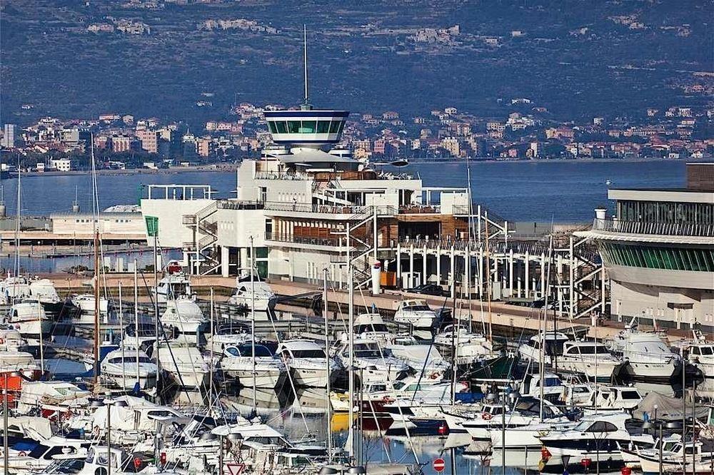 Yacht Club Marina Di 2*