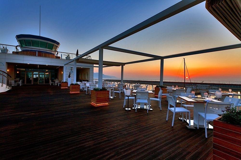 Yacht Club Marina Di Hotel Loano